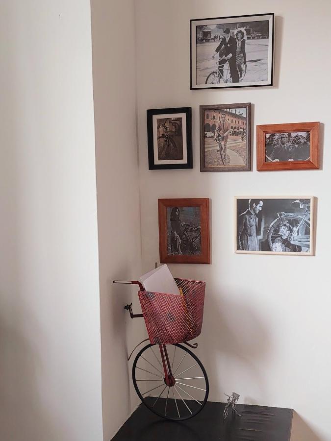 Trastevere In Bike - Con Wi-Fi E Ac Rome Luaran gambar